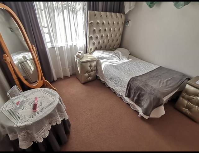 4 BEDROOM HOUSE FOR SALE IN VAALPARK